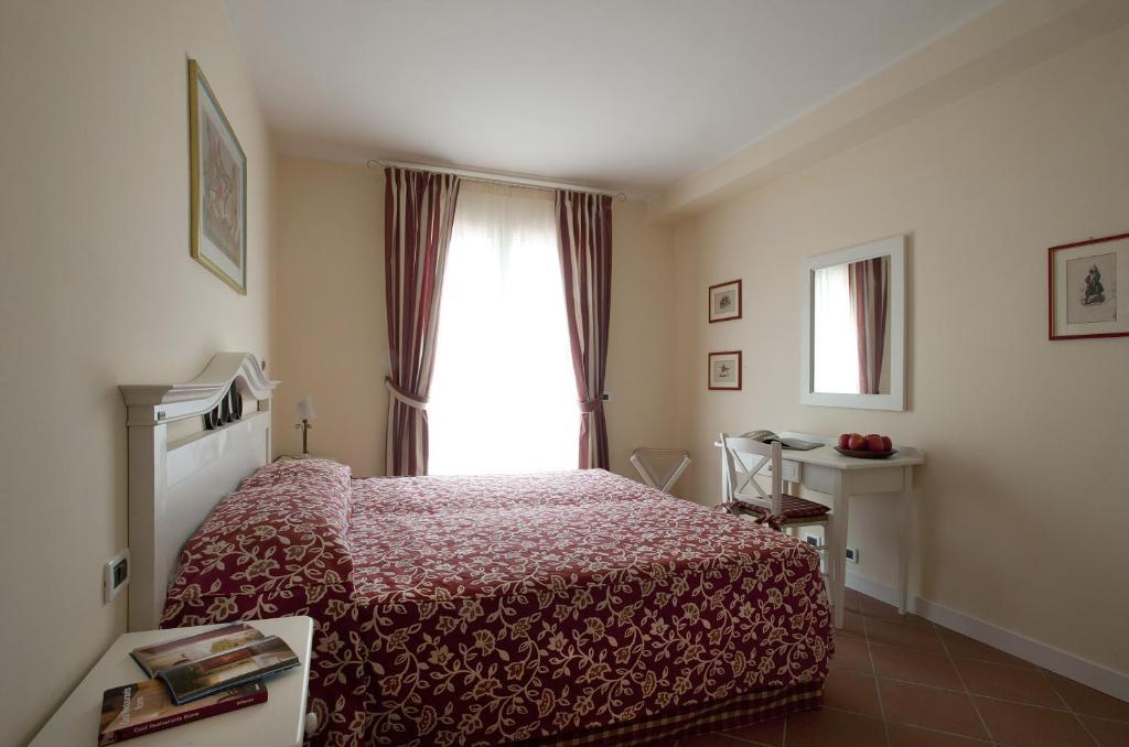 Villa Rosella Resort Roseto Degli Abruzzi Camera foto