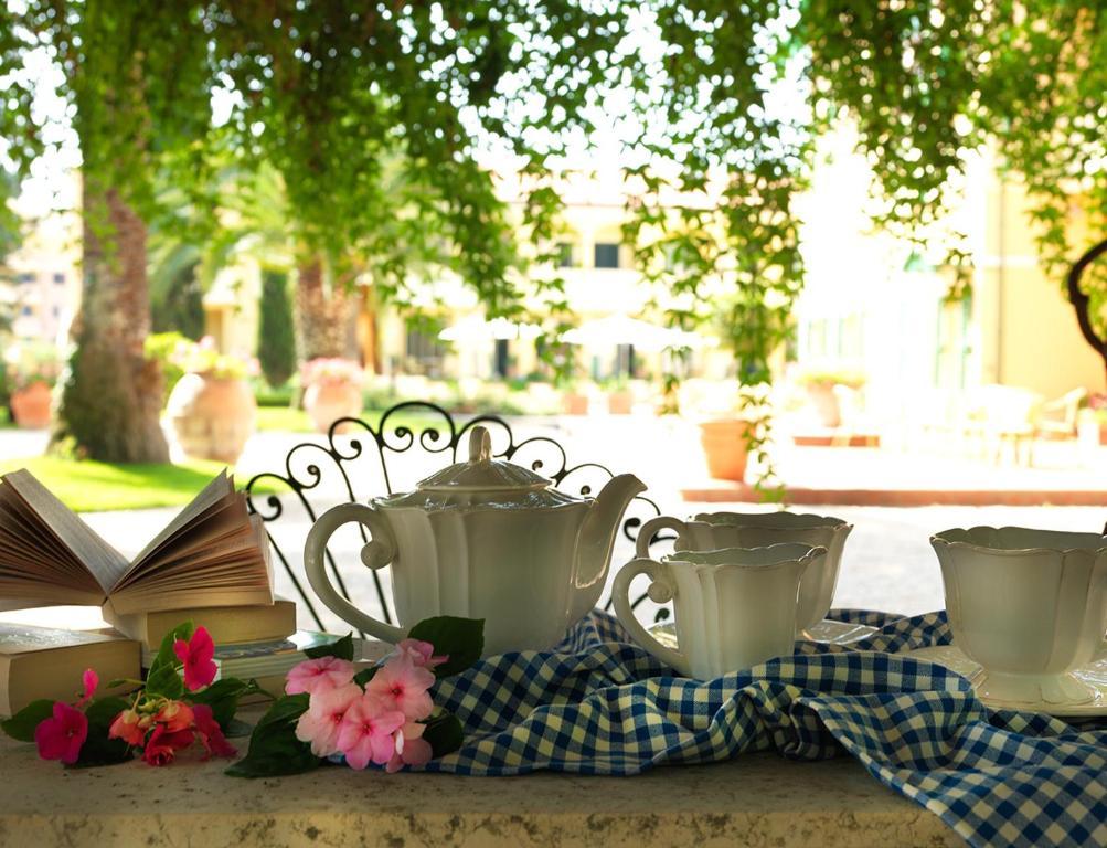 Villa Rosella Resort Roseto Degli Abruzzi Esterno foto