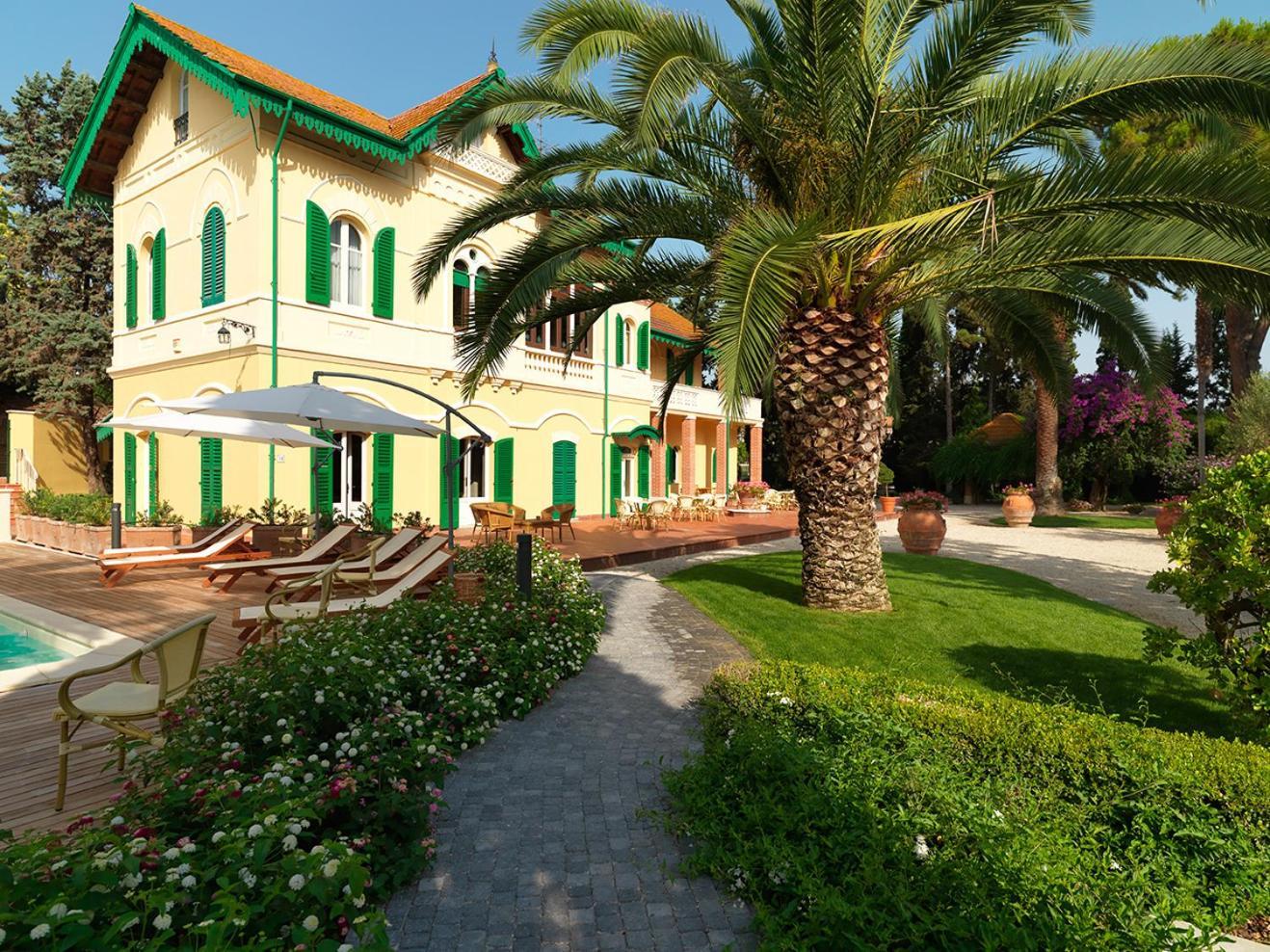 Villa Rosella Resort Roseto Degli Abruzzi Esterno foto