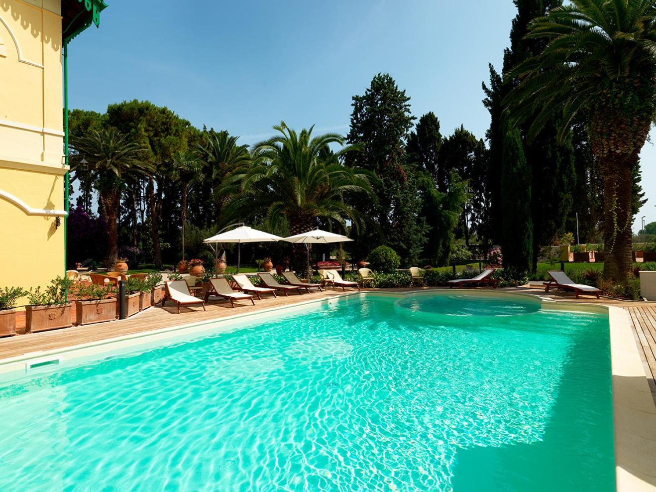 Villa Rosella Resort Roseto Degli Abruzzi Esterno foto