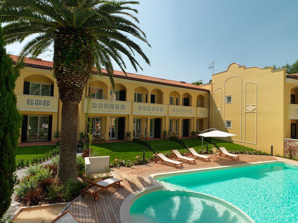 Villa Rosella Resort Roseto Degli Abruzzi Esterno foto