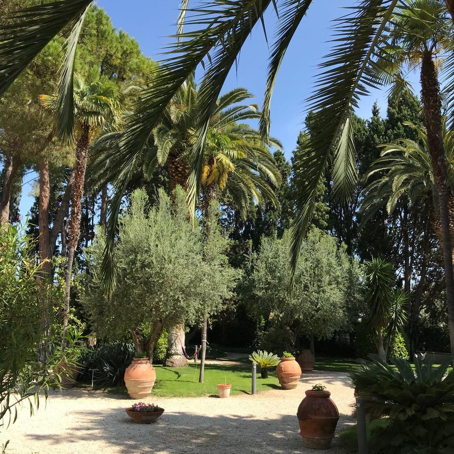 Villa Rosella Resort Roseto Degli Abruzzi Esterno foto