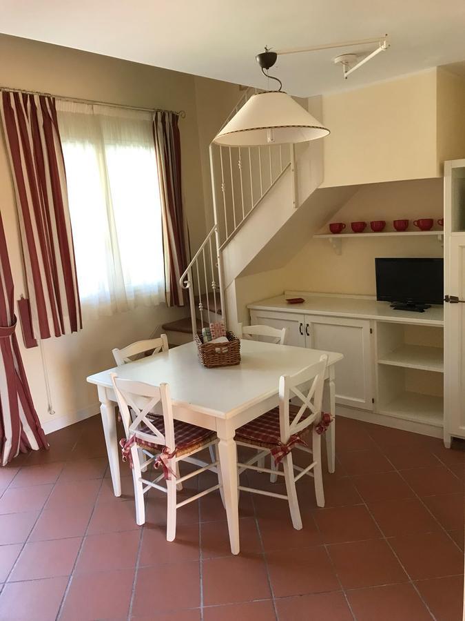 Villa Rosella Resort Roseto Degli Abruzzi Esterno foto