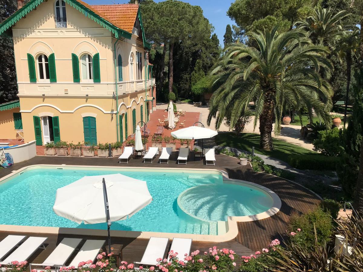 Villa Rosella Resort Roseto Degli Abruzzi Esterno foto