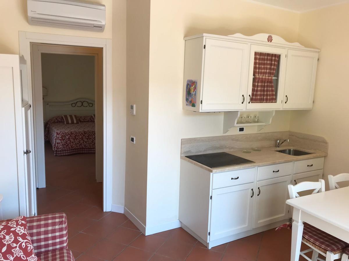 Villa Rosella Resort Roseto Degli Abruzzi Esterno foto