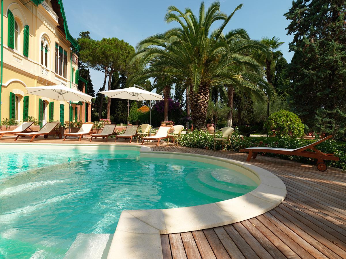 Villa Rosella Resort Roseto Degli Abruzzi Esterno foto