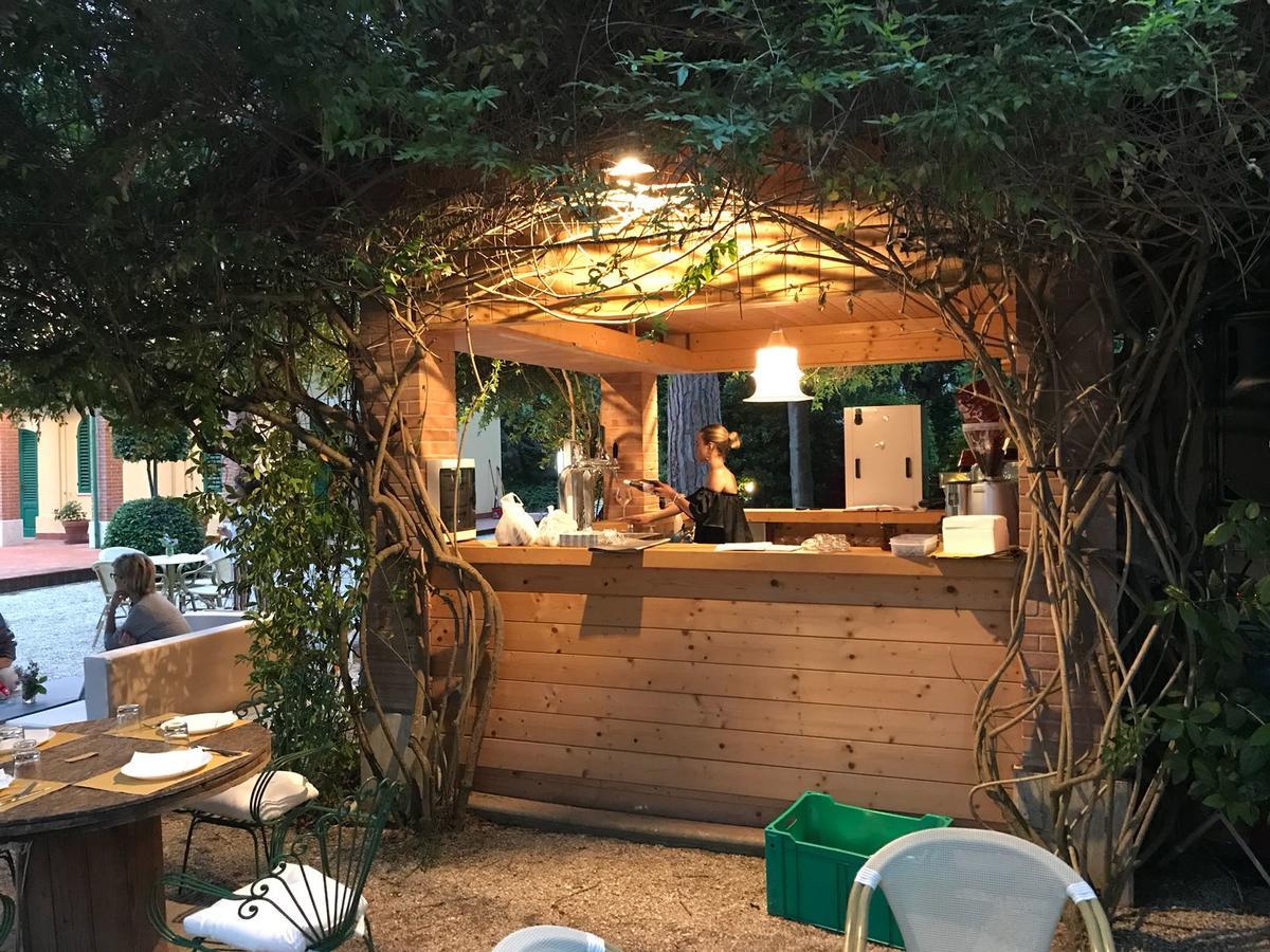 Villa Rosella Resort Roseto Degli Abruzzi Esterno foto